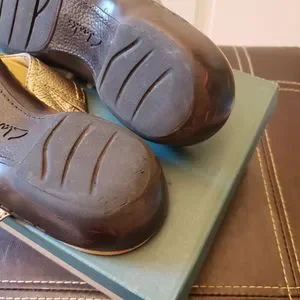 Clarks shoes sales disintegrating soles